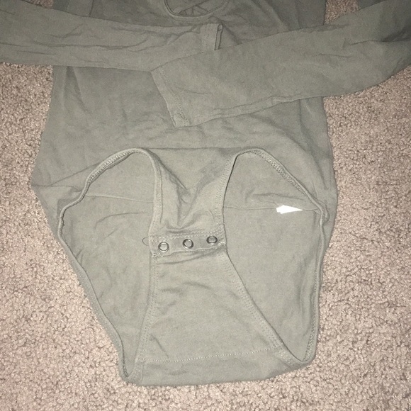 Hollister bodysuit - Picture 5 of 5